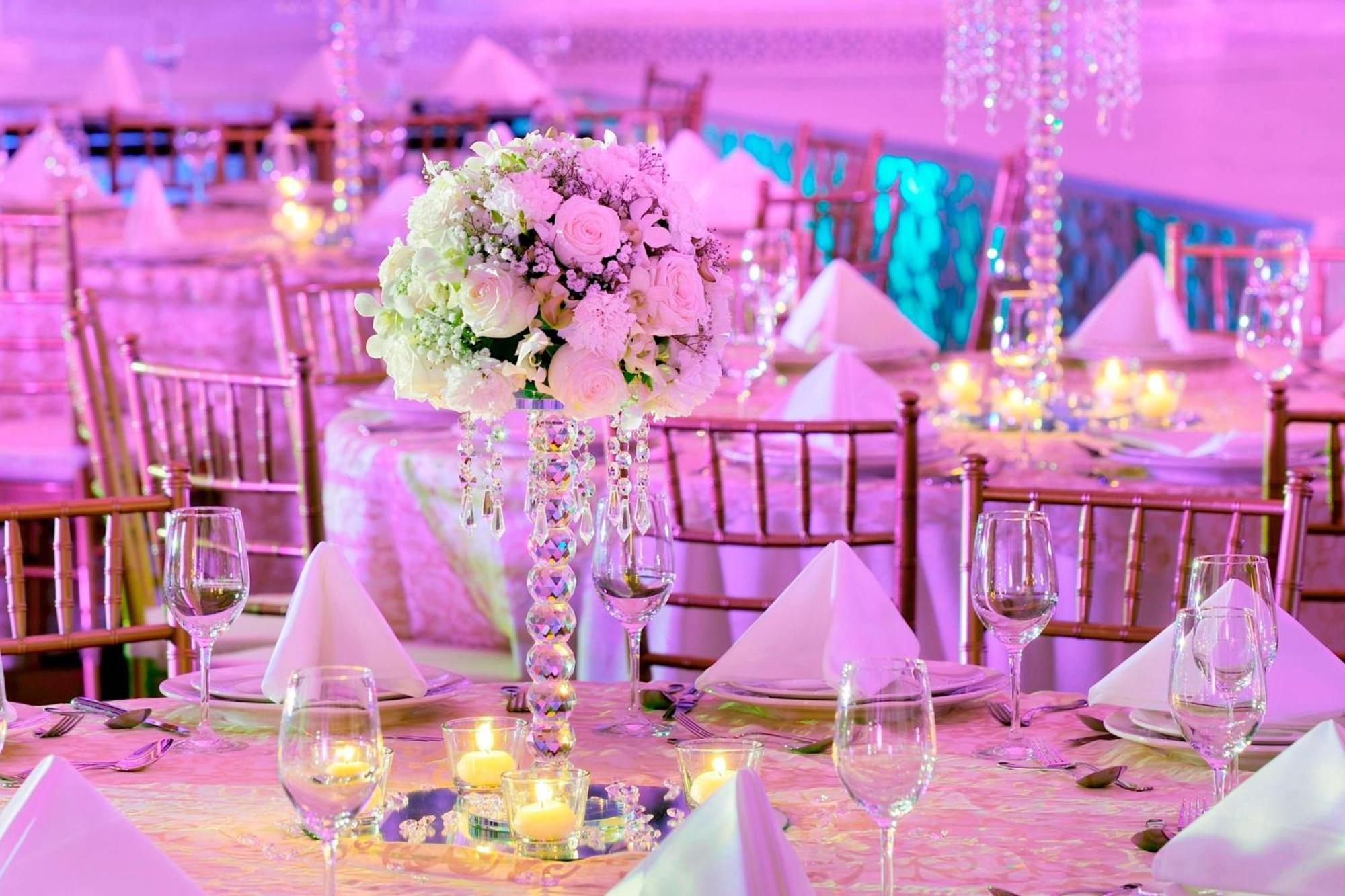 Marriott Hotel Al Jaddaf, Dubái Exterior foto A wedding reception